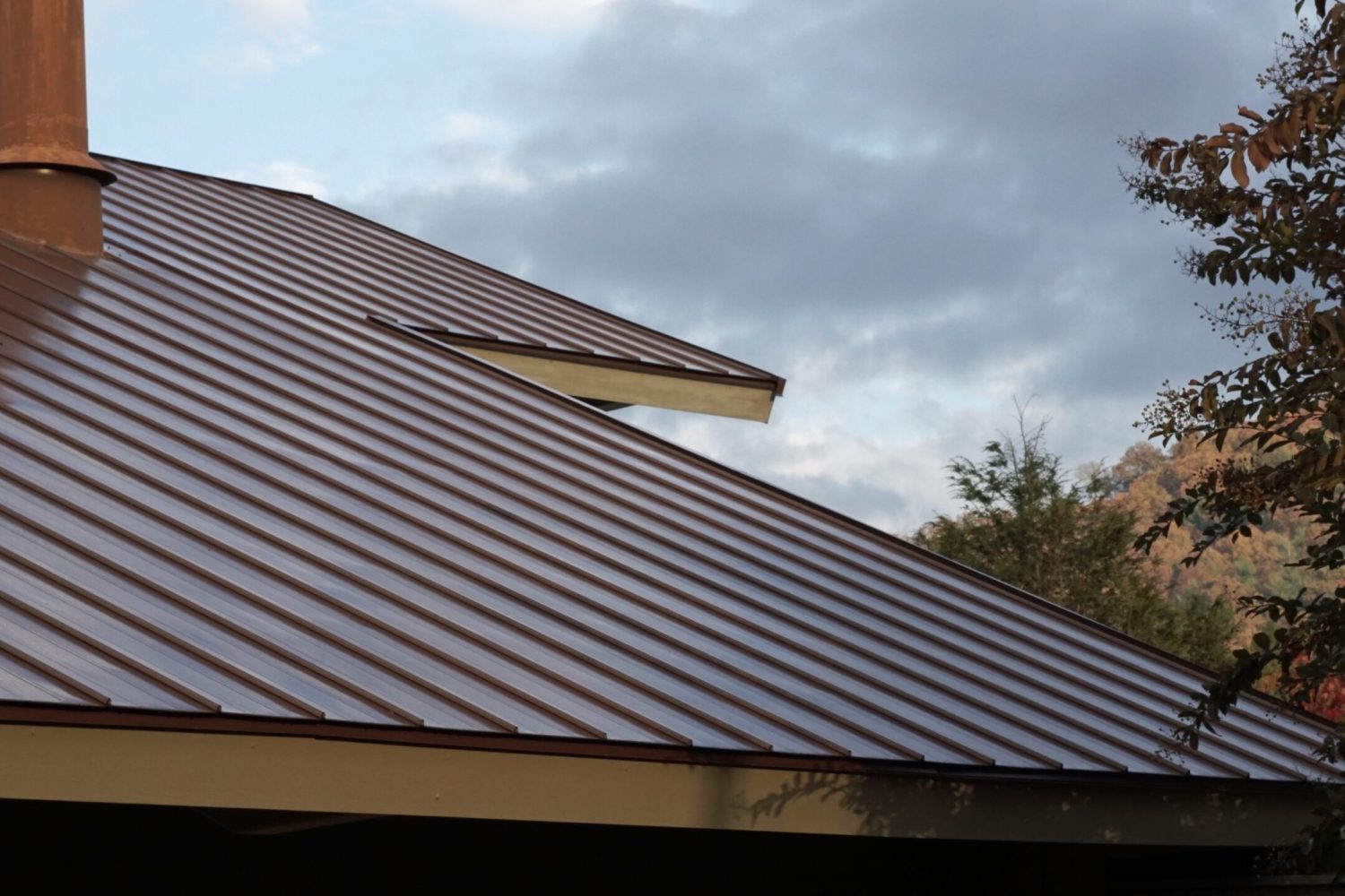 beautiful-brown-metal-roof-2023-11-27-05-01-13-utc (2)